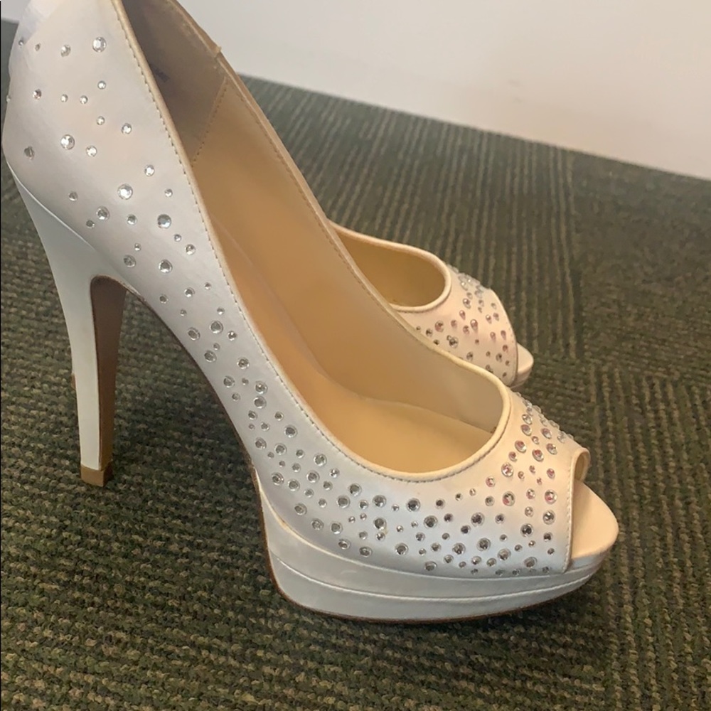 High heels - Picture 2 of 3